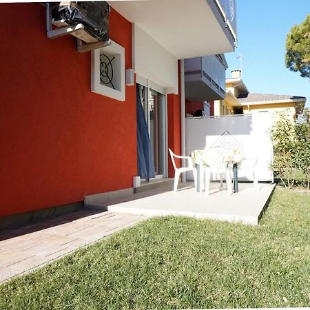 Relax By The Garden - Flat For Up To 6 Guests Lejlighed Porto Santa Margherita di Caorle Eksteriør billede