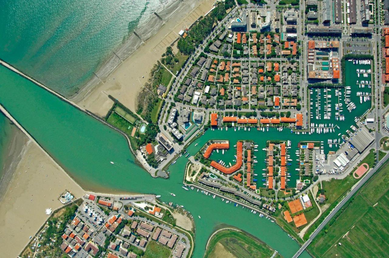 Relax By The Garden - Flat For Up To 6 Guests Lejlighed Porto Santa Margherita di Caorle Eksteriør billede