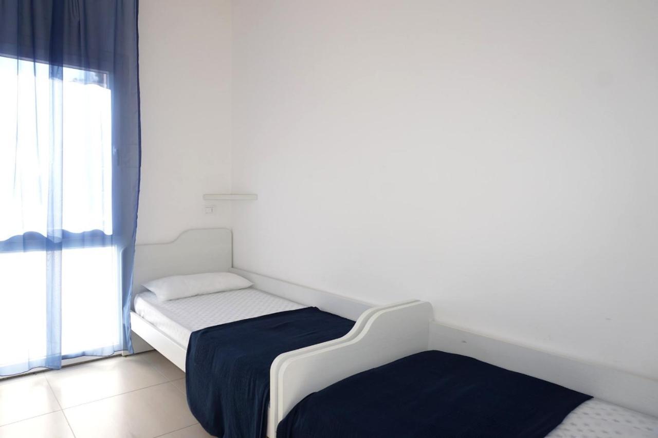 Relax By The Garden - Flat For Up To 6 Guests Lejlighed Porto Santa Margherita di Caorle Eksteriør billede